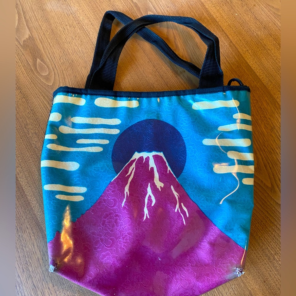 NICOLA CERINI tote with volcano design